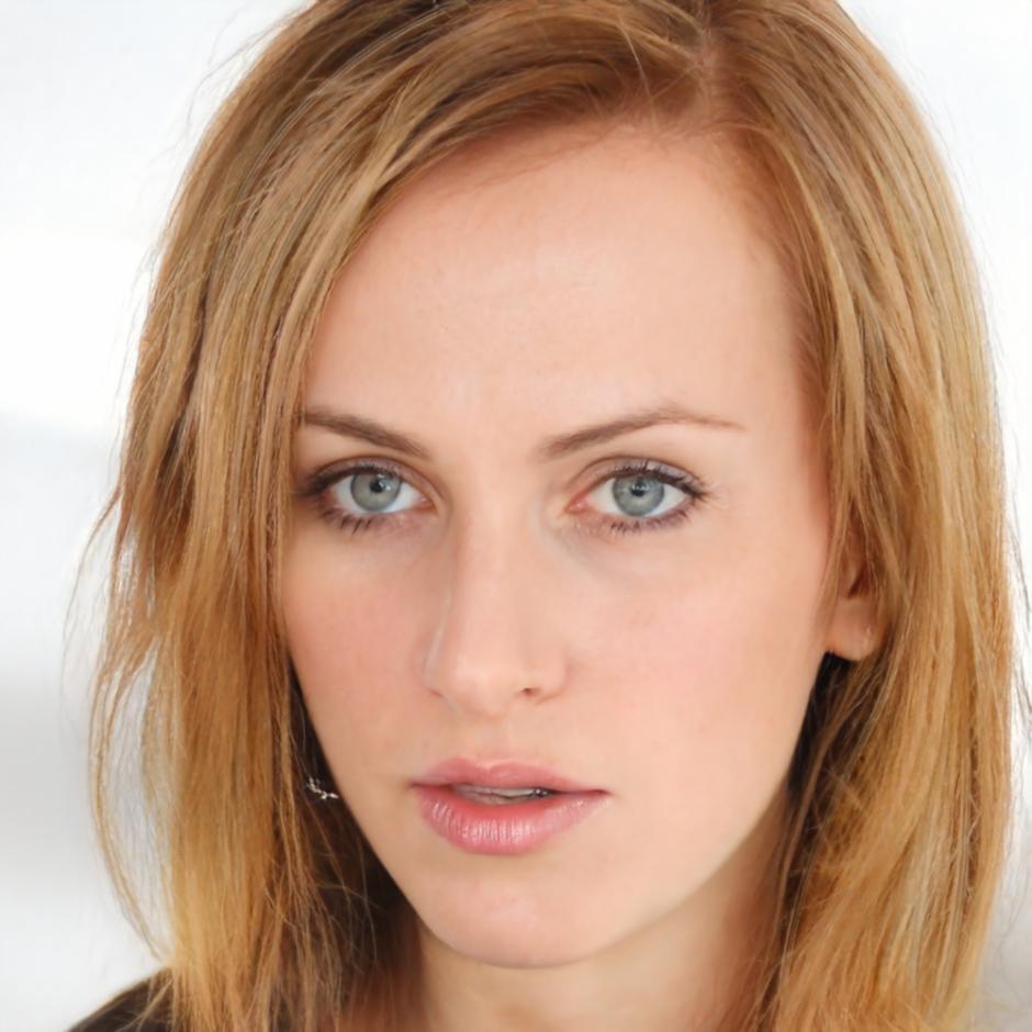 Penelope Hartwell, Senior Financial Analyst